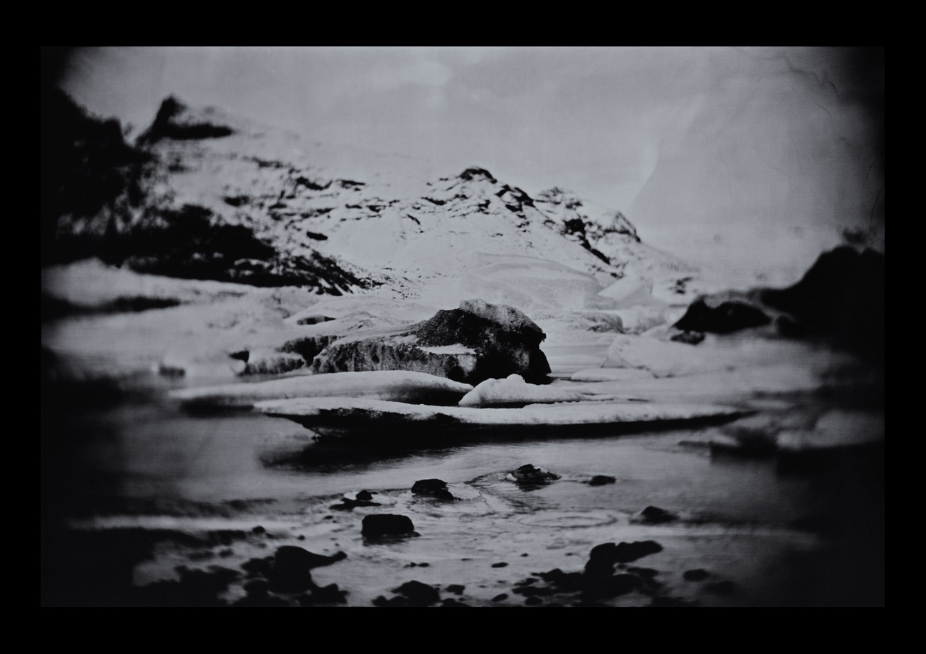  64º 1' 7" N 16º 23' 6" W